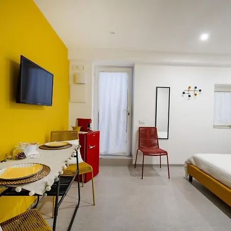Dimora Dei Colori - Yellow Light شقة فندقية باري
